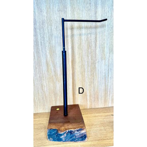 “D” Custom Steel & Wood Retail Display Stand – Adjustable Height Live Edge Base - Picture 4 of 6